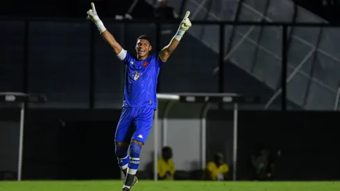 Volta ao Vasco? Halls tem futuro decretado por Pedrinho para 2025