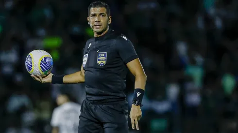 Bruno Arleu teve arbitragem polêmica em Cruzeiro e Internacional