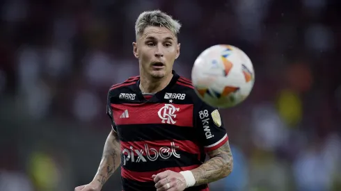 Jogador era dúvida para Filipe Luís. 
