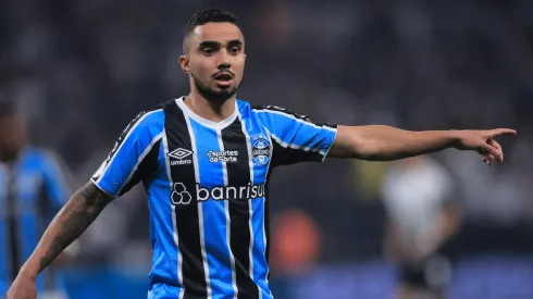 Jogador pode ser improvisado por Renato.