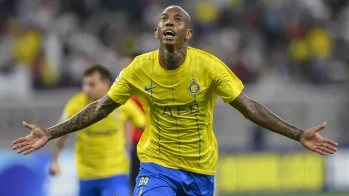 Talisca aceita jogar no Palmeiras recebendo salário de astro