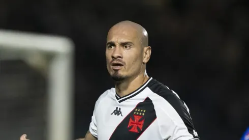 Maicon pode ficar no Vasco por mais duas temporadas
