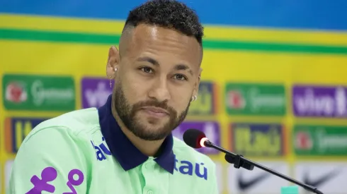 Neymar vai permanecer na Arábia Saudita