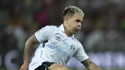 Foto: Jorge Rodrigues/AGIF – Soteldo em partida pelo Grêmio
