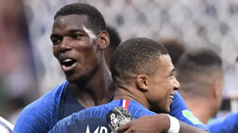 Paul Pogba está suspenso por doping até março/2025, mas foi oferecido ao Corinthians