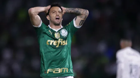 Felipe Anderson jogador do Palmeiras lamenta durante partida contra o Atlético-MG  pelo Campeonato Brasileiro A 2024. Foto: Ettore Chiereguini/AGIF
