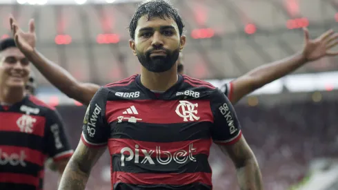 Gabigol e Hulk em busca  do título da Copa do Brasil
