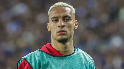 Anthony durante partida entre Porto e Manchester United, pela UEFA Europa League, no Estádio do Dragão. Foto: Guel Bergoes