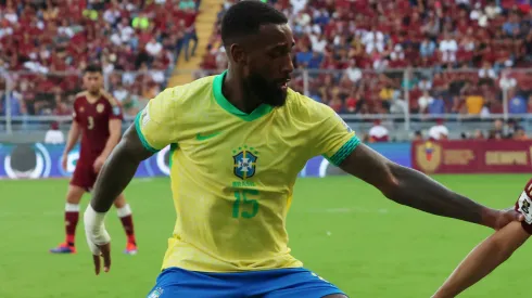 Gerson causa com Vini Jr na Seleção Brasileira de Dorival: “Absurdo” <br />
– Foto: Edilzon Gamez/Getty Images
