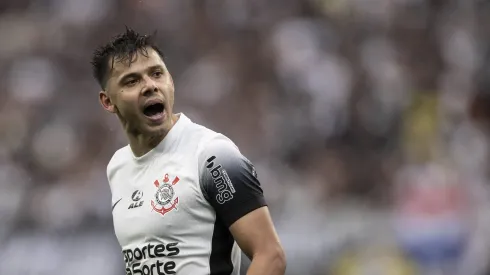 Paraguaio havia atingido a cláusula de renovação automática.