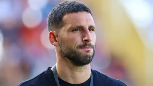 Calleri jogador do Sao Paulo DESFACA  O SAO PAULO durante chegada da equipe para partida contra o Bragantino no estadio Nabi Abi Chedid pelo campeonato Brasileiro A 2024. Foto: Joisel Amaral/AGIF
