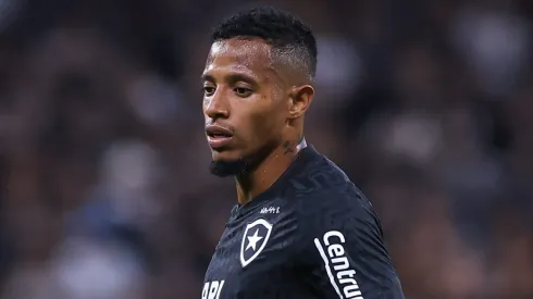 SP - SAO PAULO - 22/09/2023 - BRASILEIRO A 2023, CORINTHIANS X BOTAFOGO - Tche Tche jogador do Botafogo durante partida contra o Corinthians no estadio Arena Corinthians pelo campeonato Brasileiro A 2023. Foto: Marcello Zambrana/AGIF