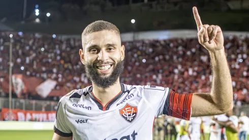 Wagner comemorando gol marcado contra o Inter.