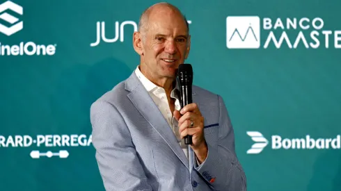 Newey em apresentação na Aston Martin ( Andrew Ferraro/Getty Images for Aston Martin)