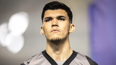 Pedro Morisco jogador do Coritiba pode pintar no Botafogo. Foto: Abner Dourado/AGIF