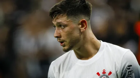 Garro jogador do Corinthians durante partida contra o Bahia no estadio Arena Corinthians pelo campeonato Brasileiro A 2024. Foto: Marco Miatelo/AGIF
