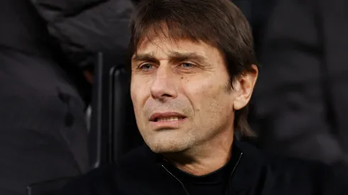 Conte quer dar um “chapéu” no Santos – Foto: Catherine Ivill/Getty Images.
