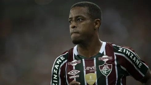 Keno renova o contrato com o Fluminense – Foto: Jorge Rodrigues/AGIF
