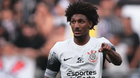 Talles Magno em partida do Timão