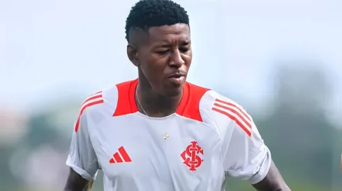 Vitão é titular de Roger Machado no Internacional e interessa ao Mengão - Foto: Ricardo Duarte/SCI