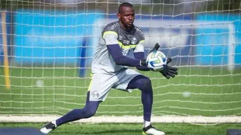 Caique, ex-goleiro do Grêmio, agora brilha no Criciuma nesta temporada e garantiu título para novo clube 
