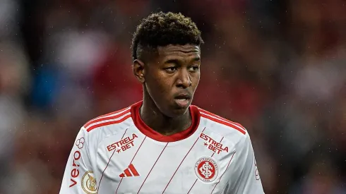 Vitão em ação pelo Internacional- Foto: Thiago Ribeiro/AGIF