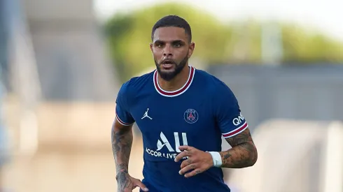 Layvin Kurzawa - PSG (Photo by Fran Santiago/Getty Images)