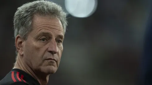 Rodolfo Landim foi lembrado pela Nação após jogo contra Bangu e torcedores pediram saída de Cleber dos Santos