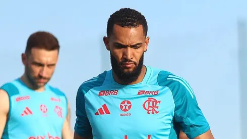 Juninho vê Filipe Luís tomar decisão após sua chegada - Foto: Gilvan de Souza / Flamengo