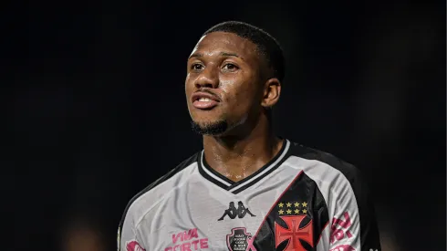 Leandrinho jogando pelo Vasco. Foto: Thiago Ribeiro/AGIF