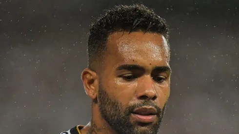 Alex Teixeira,em ação pelo Vasco. Foto: Thiago Ribeiro/AGIF