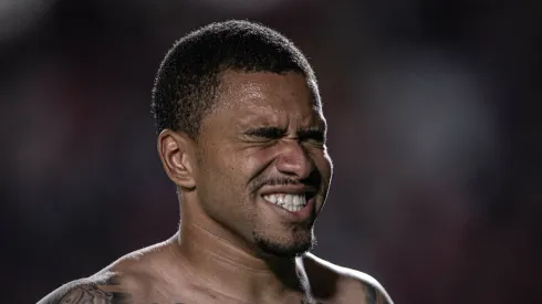 Lateral-esquerdo quer jogar no Grêmio. Foto: Isabela Azine/AGIF.