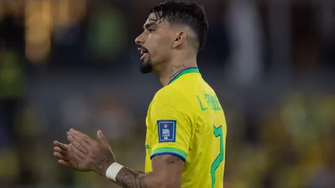 Lucas Paquetá mostra animação com chegada de seu companheiro na Seleção no Flamengo.
