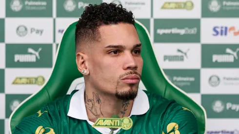 Paulinho faz revelação e entrega que foi sondados por outros dois clube além do Palmeiras
