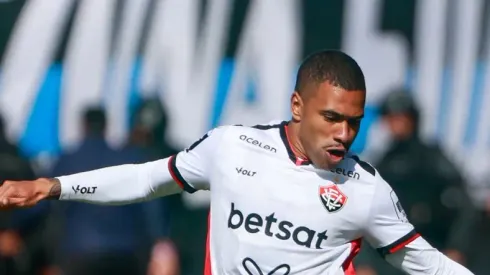 Lucas Esteves deve chegar ao Imortal na próxima semana.