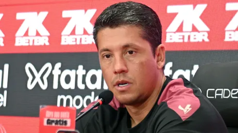 Carpini, técnico do Vitória