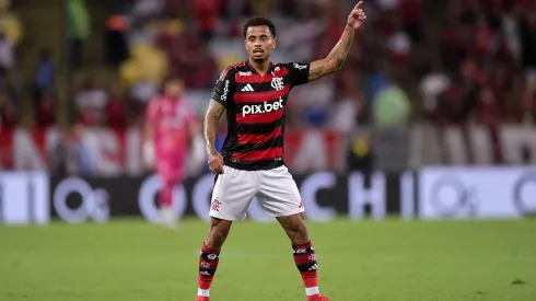 Allan jogador do Flamengo durante partida contra o Sampaio Corrêa no estádio Maracanã pelo campeonato Carioca 2025. Foto: Thiago Ribeiro/AGIF