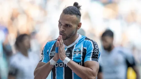 Braithwaite jogador do Gremio lamenta durante partida contra o Corinthians no estadio Arena do Gremio pelo campeonato Brasileiro A 2024. Foto: Liamara Polli/AGIF