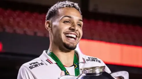 Matheus Alves foi campeão da Copa do Brasil Sub-20 (Reprodução/Instagram/@matheusalvesn1)