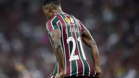 Jhon Arias jogador do Fluminense comemora seu gol durante partida contra o Flamengo no estádio Maracanã pelo campeonato Brasileiro A 2024. Foto: Alexandre Loureiro/AGIF