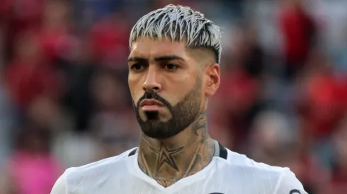 Alexander Barboza revelou a expectativa para a conquista de títulos pelo Botafogo