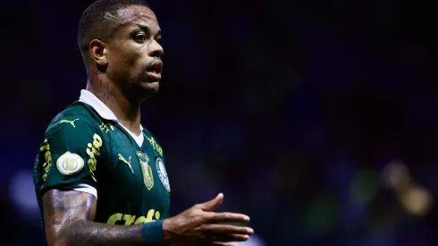 SP – SAO PAULO – 08/11/2024 – BRASILEIRO A 2024, PALMEIRAS X GREMIO – Caio Paulista jogador do Palmeiras durante partida contra o Gremio no estadio Arena Allianz Parque pelo campeonato Brasileiro A 2024. Foto: Marcello Zambrana/AGIF