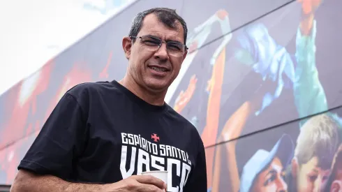 Fábio Carille terá a ausência de Jair no clássico – Fotos: Dikran Sahagian/Vasco.