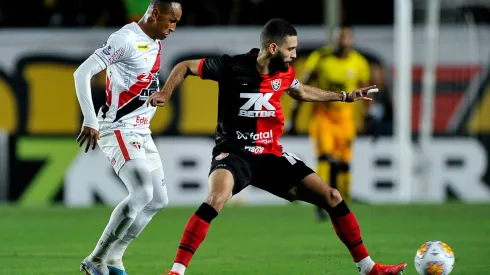 Wagner Leonardo jogador do Vitoria durante partida contra o Ferroviário no estádio Barradão pelo campeonato Copa Do Nordeste 2025. Foto: Jhony Pinho/AGIF