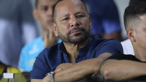 SP – SANTOS – 05/02/2025 – PAULISTA 2025, SANTOS X BOTAFOGO-SP – Neymar pai durante partida entre Santos e Botafogo-SP no estadio Vila Belmiro pelo campeonato Paulista 2025.