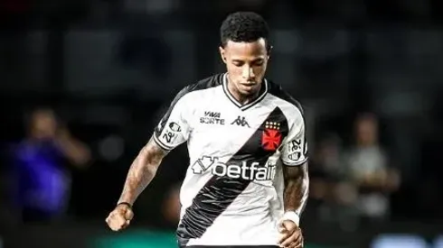 Tchê Tchê tem oito jogos pelo Vasco, seis como titular.