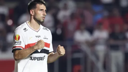 SP – SAO PAULO – 19/02/2025 – PAULISTA 2025, SAO PAULO X PONTE PRETA – Calleri jogador do Sao Paulo comemora seu gol durante partida contra o Ponte Preta no estadio Morumbi pelo campeonato Paulista 2025. Foto: Marcello Zambrana/AGIF