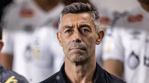 Pedro Caixinha toma decisão sobre dupla do Santos