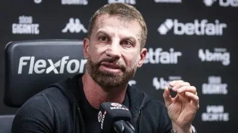 Pedrinho durante coletiva pelo Vasco da Gama. Foto: Dikran Sahagian/CRVG