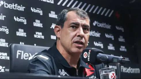 Fábio Carille durante entrevista coletiva pelo Vasco da Gama – Foto: Dikran Sahagian/CRVG